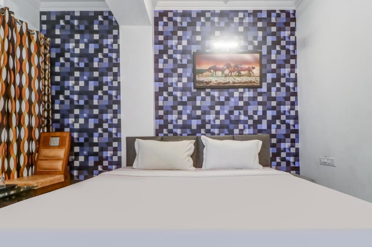Townhouse Hotell Ludhiana Exteriör bild