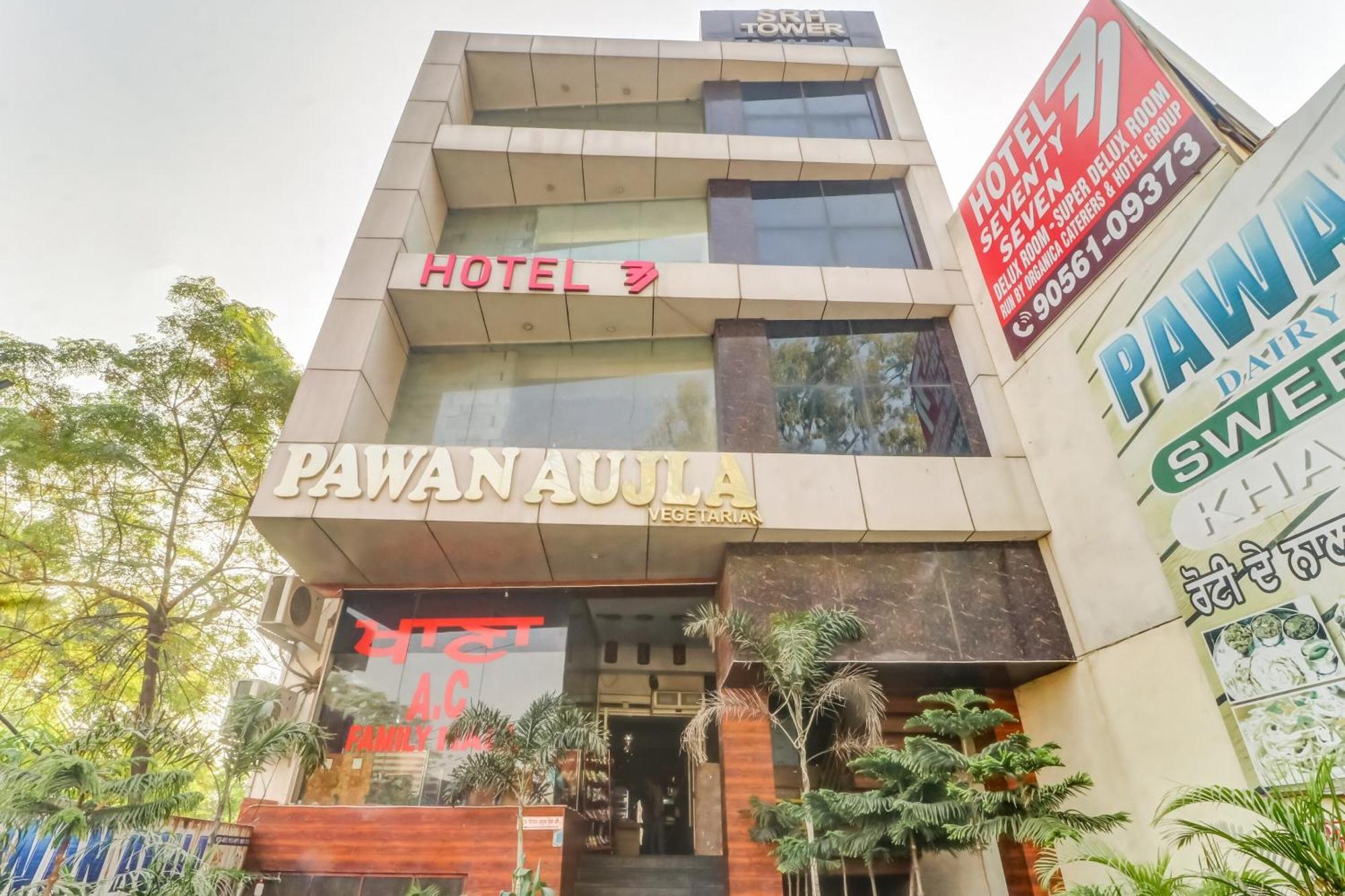 Townhouse Hotell Ludhiana Exteriör bild